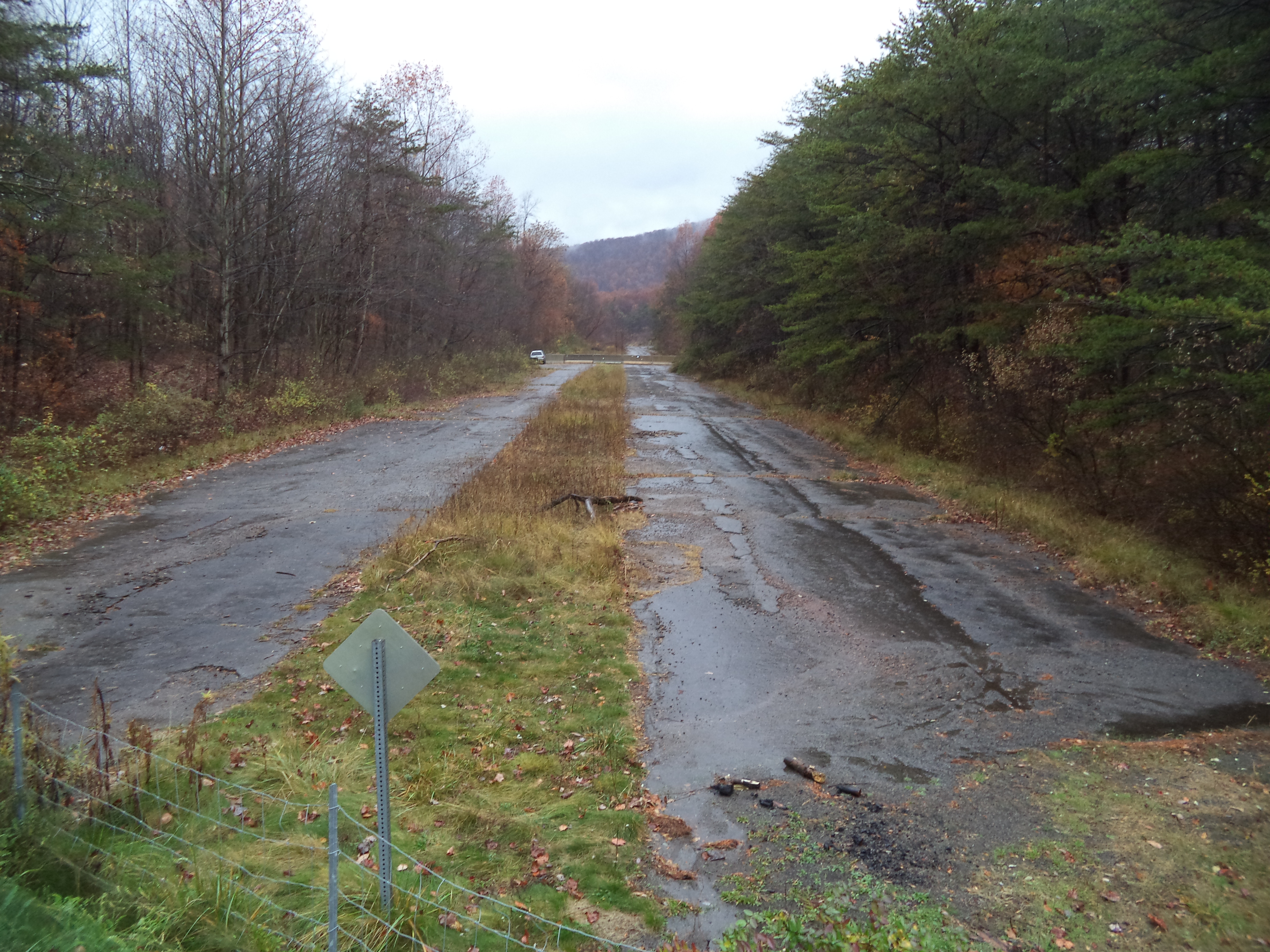 abandoned-pennsylvania-turnpike-8-jpg.65879