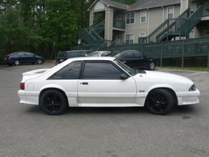 White_1993_Mustang_GT_Hatchback_03.jpg