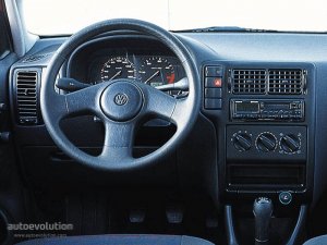 VOLKSWAGENPolo3Doors-1428_4.jpg
