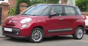 2014_Fiat_500L_Lounge_14.jpg