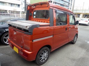 Daihatsu_HIJET_DECKVAN_G_Limited__EBD-S320W_rear.jpg