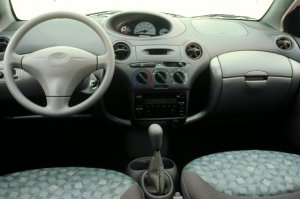 1998001_2000_ECHO_Interior-2.jpg