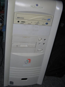 Packard Bell Platinum 2010 Front.jpg