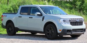 2022_Ford_Maverick_XLT_AWD_with_FX4_Off-Road_Package.jpg