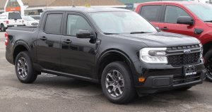 2022_Ford_Maverick_XLT_AWD_Front_Right_10-10-2021.jpg