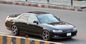 toyota-mark-ii-x90-stoit-li-pokupat-yaponskuyu-legendu-4.jpg