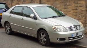 2004_Toyota_Corolla_14VVT-i_T3_Front.jpg