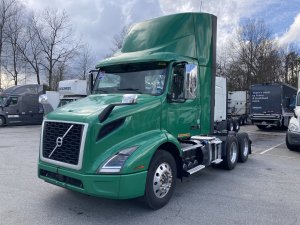 VolvoVNR2.jpg