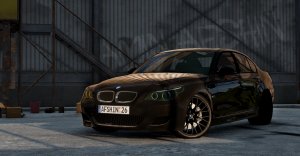 BMWM5E60industrialsitegarage2.jpg