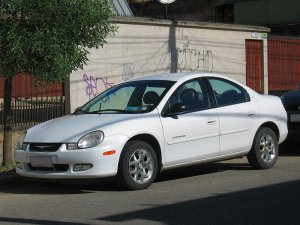 800px-Dodge_Neon_20i_LX_2001_14183064947.jpg