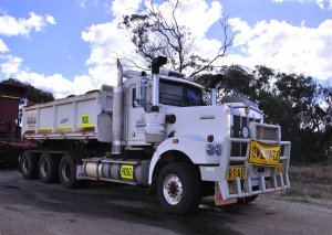KenworthC508PullingC540Trailers4.jpg
