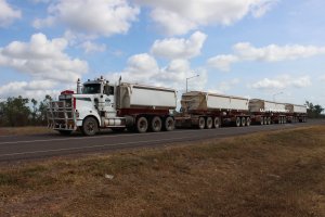 KingTransportRigidTridriveKenworthT908TripleTipperRoadTrain.jpg