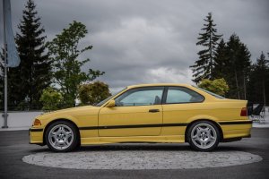Legends-BMW-E36-M3-coupe-side.jpg