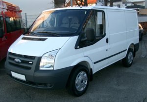 Ford_Transit_front_20071124.jpg