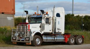 TrojanHaulageOutbackSpecWesternStar4900FXC.jpg