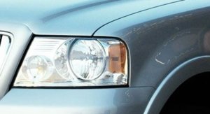 2006-lincoln-mark-lt-front-three-quarter-view.jpg