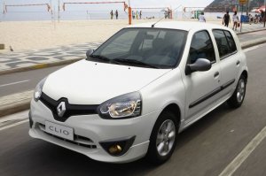 renault-clio-mercosur-5-door-white.jpg