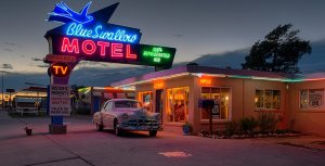 Blue-Swallow-Motel-Route-66.jpg