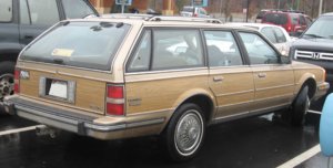 82-88_Buick_Century_Estate_Wagon.jpg