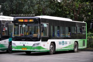 800px-102_BJ6105C6MCD.jpg