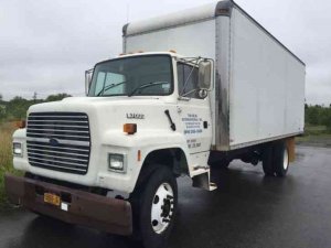 1995-ford-l7000-cummins-diesel-5-speed-manual-trans-clean-24-ft-box-truck232797926077-2.jpg