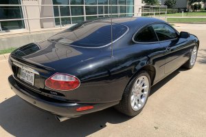 2001XKR.jpg