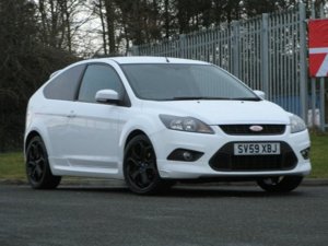 Used_Ford_Focus_1_8_Zetec_S_3_Door_Hatchback_White_2009_Petrol_for_Sale_in_UK.jpg