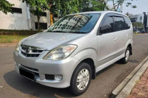 Daihatsuxenia2008.png