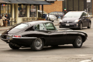 58238211961-Jaguar-E-Type.jpg