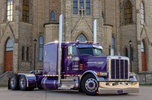 peterbilt379.jpg