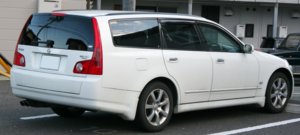 2004-2007_NISSAN_STAGEA_250RX_FOUR_rear.jpg
