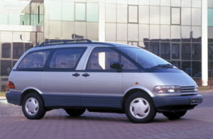 TOYOTAPrevia-3607_2.jpg