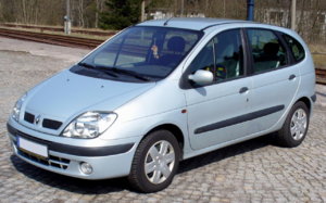 Renault_Scénic_I_Phase_II.jpg