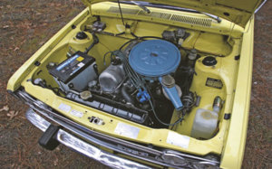 C12_0606_07z-1973_datsun_510-engine.jpg