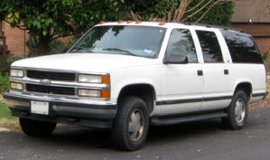 Chevrolet_Suburban_GMT400_--_11-26-2011.jpg