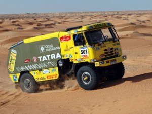10951d-off-road-racing-trucks-photo-high-quality.jpg