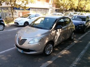 ypsilon.jpg