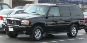 99 Escalade fr.jpg
