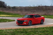 2015-dodge-charger-38_180x130w.jpg