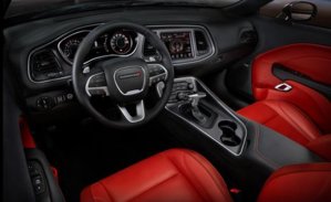 2015-dodge-challenger-interior-photo-589894-s-520x318.jpg