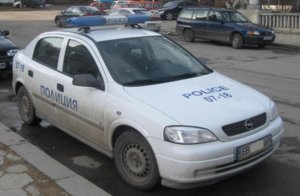 police_opel_1f.jpg