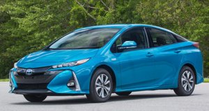 CR-Cars-Inline-2017-Toyota-Prius-Prime-f-08-16.jpg