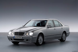 Mercedes-Benz-E-klasse-W210.jpg