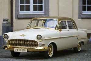 Opel-Kapitaen-in-Gold-a18016067.jpg