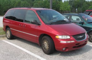 1998-00_Chrysler_Town_And_Country.jpg