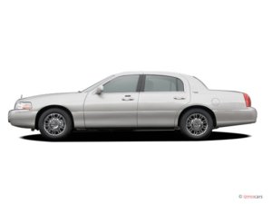 2002-lincoln-town-car-4dr-sdn-gold_100064447_m.jpg