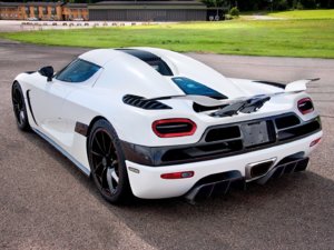 KOENIGSEGG-Agera-R-5457_4.jpg