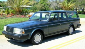013_volvo240.jpg