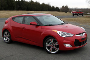 2012_Hyundai_Veloster_--_01-20-2012_1.jpg