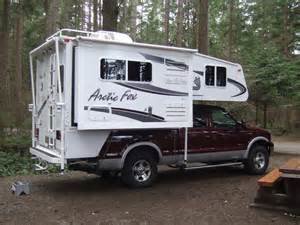 slideincamperford-series.jpg